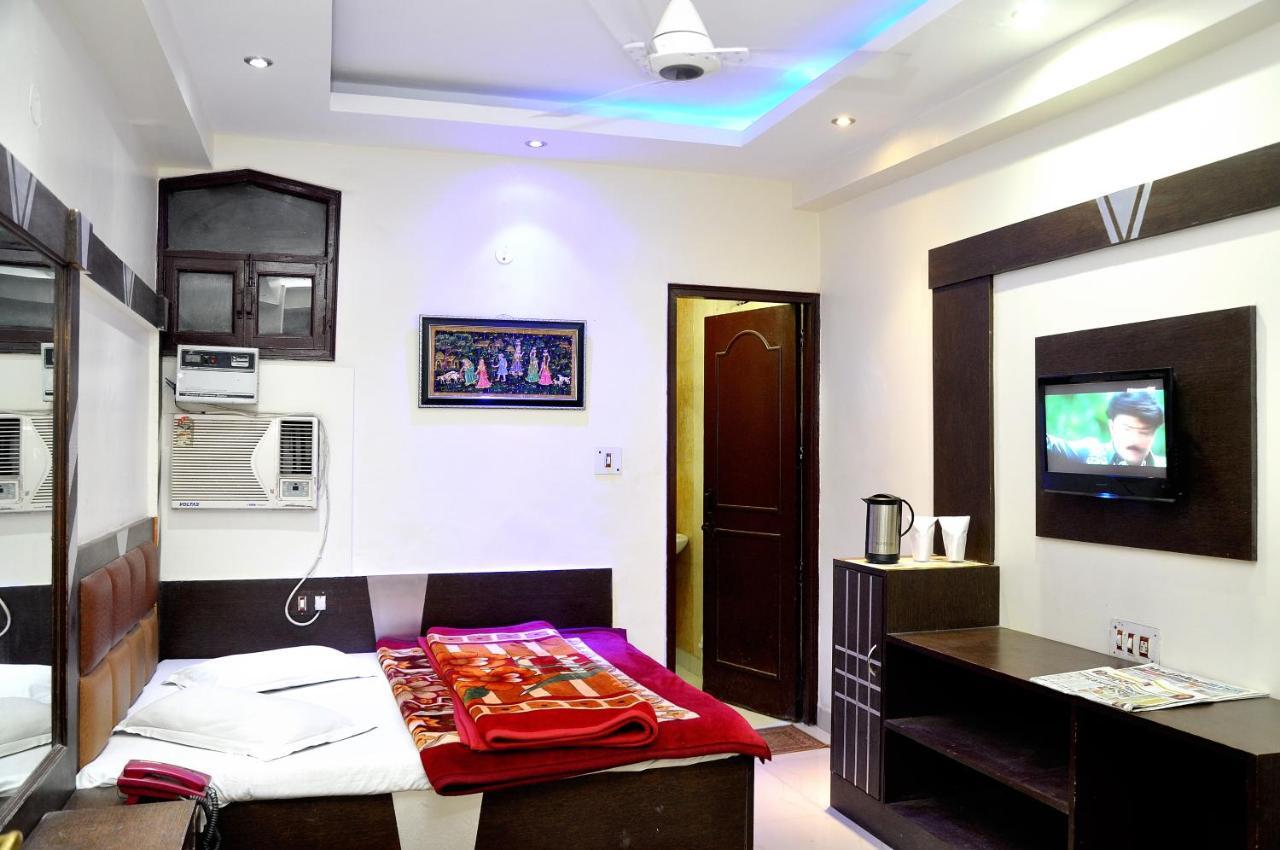 Hotel Peace Point - 1 Min Walking Distance From Station นิวเดลี ภายนอก รูปภาพ